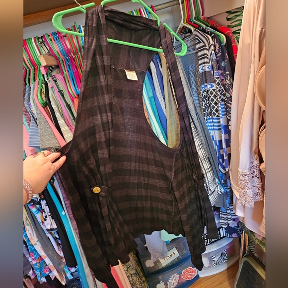 Matilda Jane Vest, Large - Picture 2 of 5